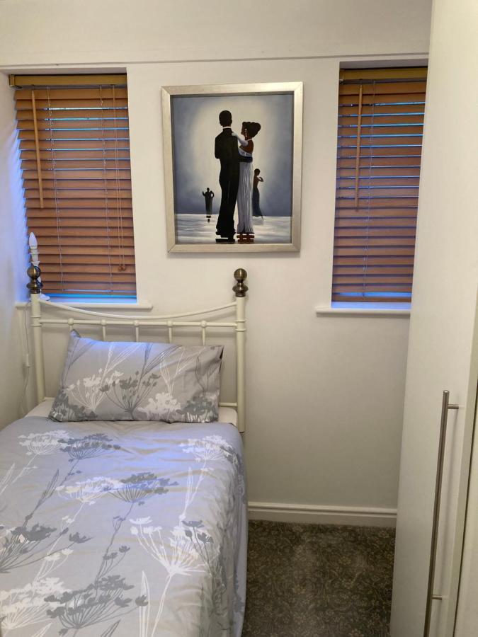 Modern 2 Bedroom Ground Floor Apartment With Parking Ripon City Centre Exterior photo