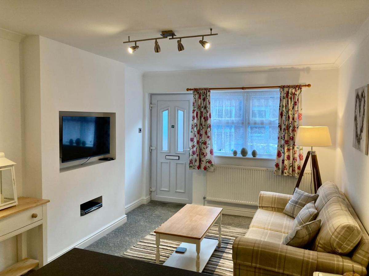 Modern 2 Bedroom Ground Floor Apartment With Parking Ripon City Centre Exterior photo